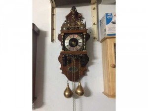Đồng Hồ Thiên Thần Tạ Lê Hà Lan