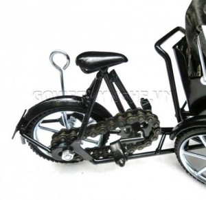 Mô Hình Xe Xích Lô Sắt Màu Đen Size Lớn - Nhỏ