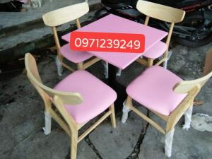 Bộ bàn ghế Mango gỗ sơn trắng bọc nệm Simili màu nâu
