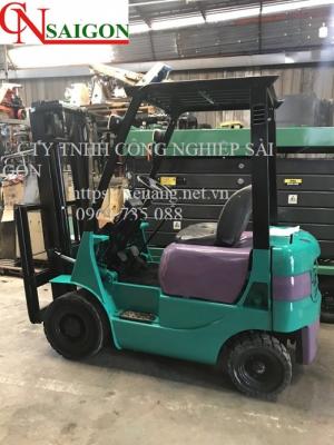 THÔNG SỐ XE NÂNG DẦU MITSUBISHI
Loại hình: Ngồi lái
Model: FD15
Tải trọng nâng: 1.5 tấn
Chiều cao nâng: 3m