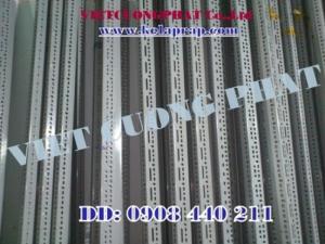 Sắt V lỗ giá sỉ. Cắt theo yêu cầu, giao tận nơi.