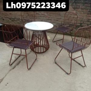 Nội thất cafe đẹp Quang ĐẠI chuyên cung cấp ô dù và bàn ghế..