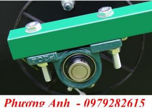 Xe nhặt bóng golf đẩy tay