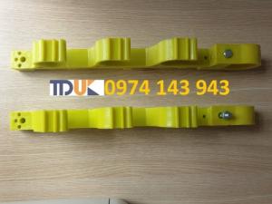 Móc treo dây điện 3 pha