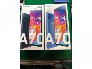Sam sung A70 full box còn bảo hành dài chính hãng