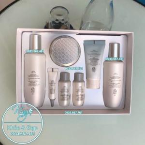Bộ Dưỡng Trắng Da Yehwadam Pure Brightening Premium Gift Set