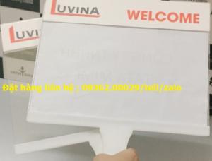 Biển đón khách tại sân bay bằng chất liệu mica, sản xuất theo yêu cầu tại Hà