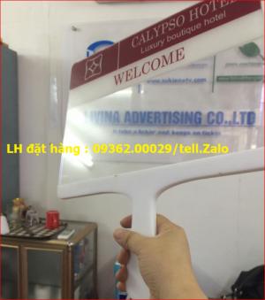 Biển đón khách tại sân bay bằng chất liệu mica, sản xuất theo yêu cầu tại Hà