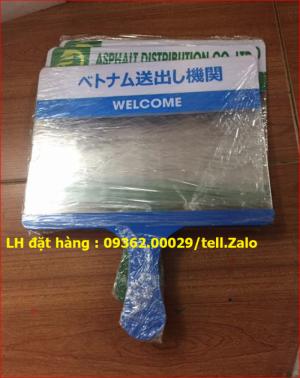 Biển đón khách tại sân bay bằng chất liệu mica, sản xuất theo yêu cầu tại Hà