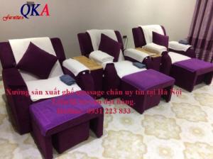 Ghế massage chân có nhiều mẫu mã và màu sắc.