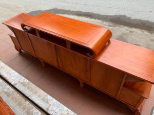 Kệ tivi hàm ếch gỗ gõ đỏ