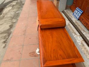 Kệ tivi hàm ếch gỗ gõ đỏ