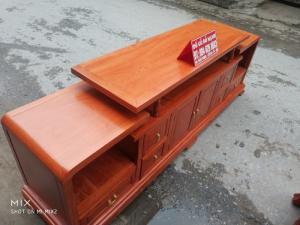 Kệ tivi kiểu trơn gỗ hương đá