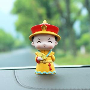 Bộ đôi tượng Vua - Hậu chibi
