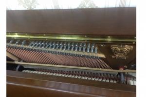 PIANO CƠ SAMICK SU-118CS