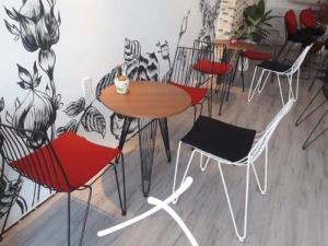 Ghế mỹ nghệ nhiều màu giá tại xưởng..