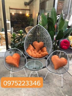 Bộ đôi xích đu và bàn ghế cùng màu mẫu giá tại nơi sản xuất