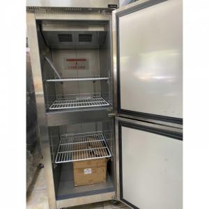 Tủ mát 2 cánh inox FUF5B2 450 lít hàng mới 100%