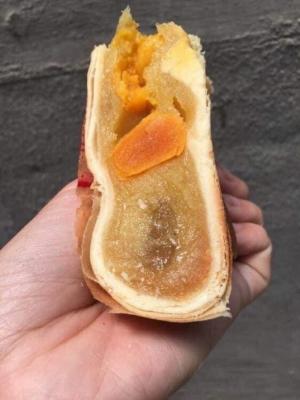 Bánh Pía khổng lồ