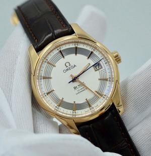 Mẫu số 1. Omega De Ville Co-Axial Chronometer 14K Gold
Hàng chính hãng, hình mới chụp tại Shop, new 100%, fullbox hộp, thẻ bảo hành 2 năm. Ship COD - có cọc. Giá bán KM giảm giá đặc biệt 9.490.000đ