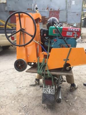 Máy cắt bê tông đầu nổ Diesel D8 giá rẻ,máy cắt bê tông chạy dầu ở đâu bán