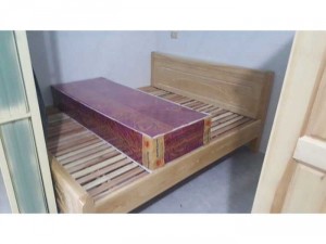 Giường gỗ Sồi