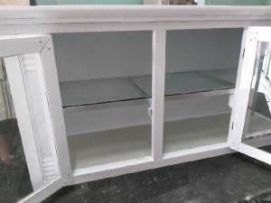 Tủ nhôm kính bếp treo tường