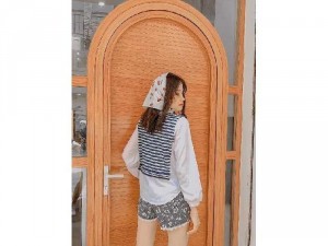 Set nữ áo sọc trắng đen tay dài mix quần