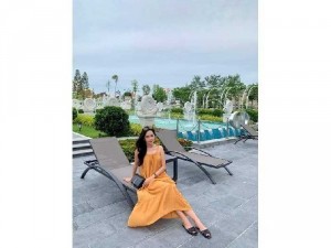 Đầm váy nữ maxi vàng 2 dây cột vai