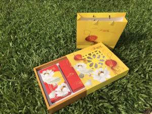 HỘP BÁNH TRUNG THU LOẠI 4 BÁNH 200-250GRAM