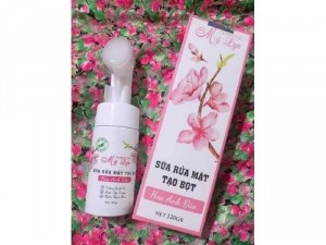 Sữa rửa mặt tạo bọt hoa anh đào