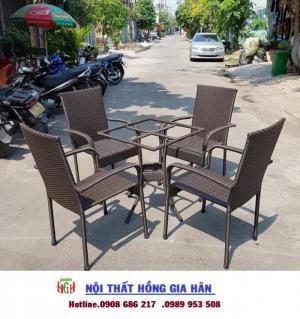 Cần thanh lý 50 bộ bàn ghế cafe sân vườn
