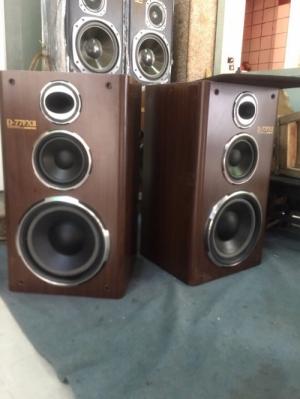 Bán chuyên Loa onkyo Đ-77RXII hàng bải tuyển chọn từ nhật