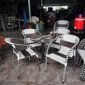 Bàn ghế cafe giá tốt