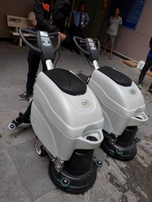 Máy chà sàn liên hợp Sauber SBS 35E (dùng điện)