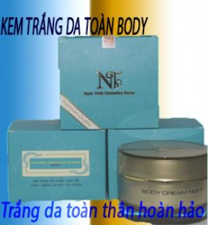 Kem trắng da toàn thân ban ngay