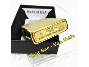 Bật lửa Zippo Mỹ vân xước - Ruột bạc, vàng