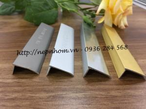 Nẹp nhôm chặn sàn