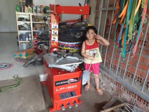 Máy Tháo Vỏ Xe Tay Ga Chất Lượng Giá Rẻ