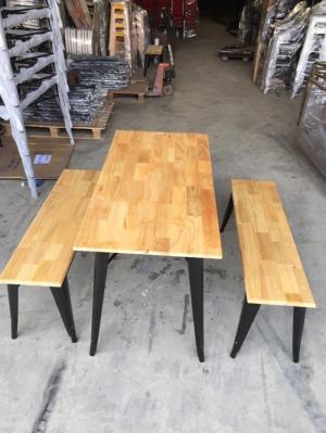 Bàn gỗ chân sắt giá bán tại xưởng