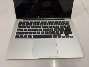 Macbook Pro 13 2013 i5 2.6ghz 8gb 512gb nguyên zin