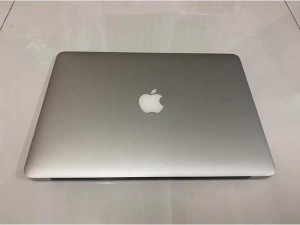 Macbook Air 13 2015 i5 4gb 128gb nguyên zin