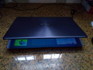 Laptop Asus i3 8130 4G 1Tb mới 90% bán gấp