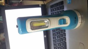 Đèn pin cầm tay
