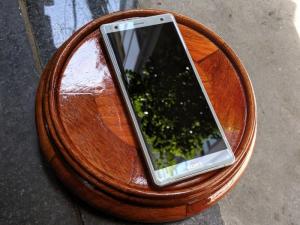 Điện thoại Sony Xperia XZ2 - cấu hình khủng - hiệu năng mượt