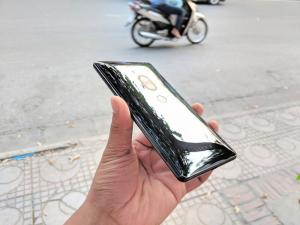 Điện thoại Sony XZ2 Premium - Camera kép . màn 4k HDR. cấu hình khủng