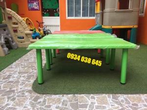 Bàn nhựa mầm non nhập khẩu chữ nhật