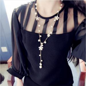 1 dây chuyền mạ vàng mix hoa