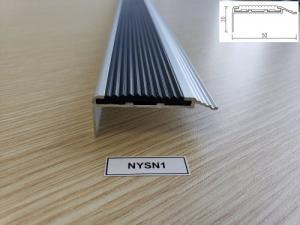 Nẹp cầu thang NYSN1