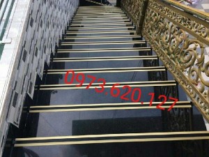 Thanh nẹp chống trơn trượt cầu thang